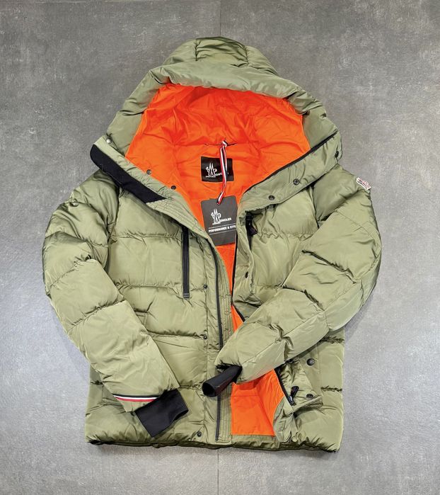 Мъжко зимно яке Moncler