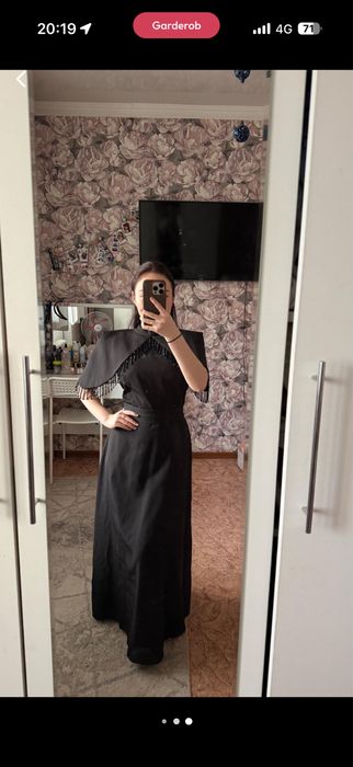 Черное платье вечернее