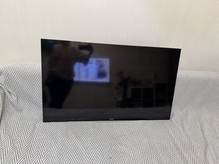 Продам телевизор