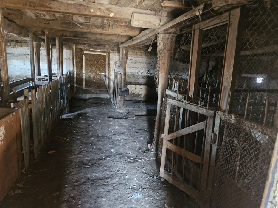 Продаётся дом( землянка)