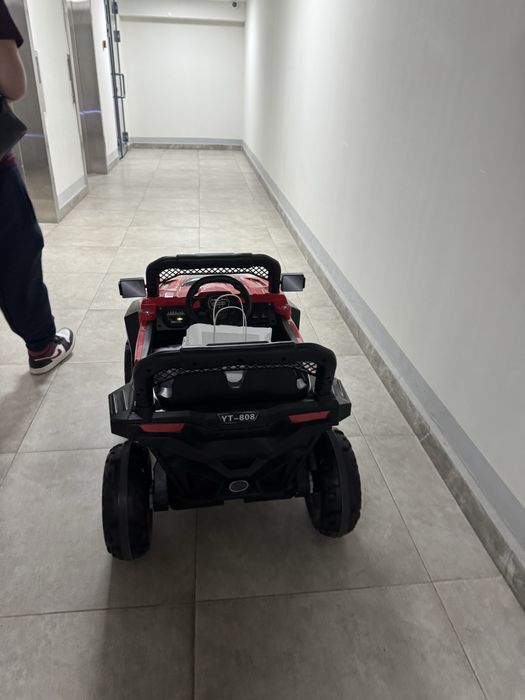 Машина электрическая