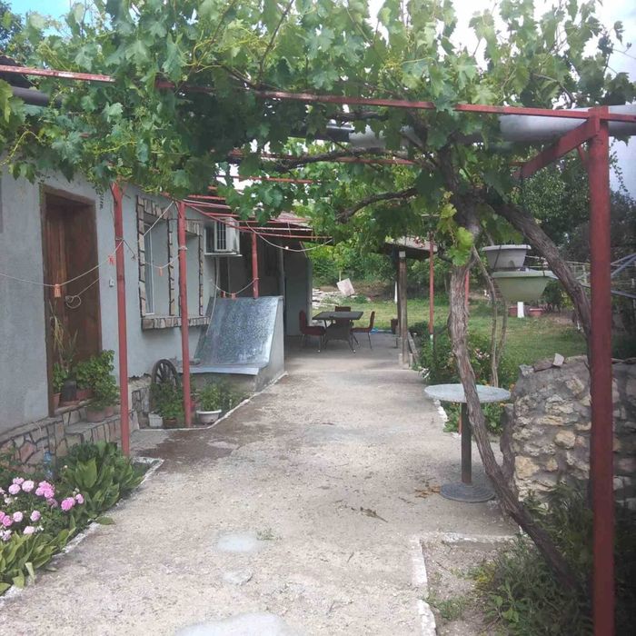 КЪЩА - с. Гиген обл. Плевен