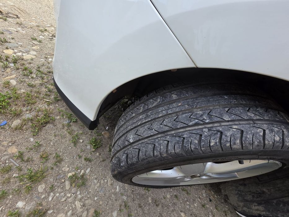 TOYOTA Auris 2011 — imagine 4