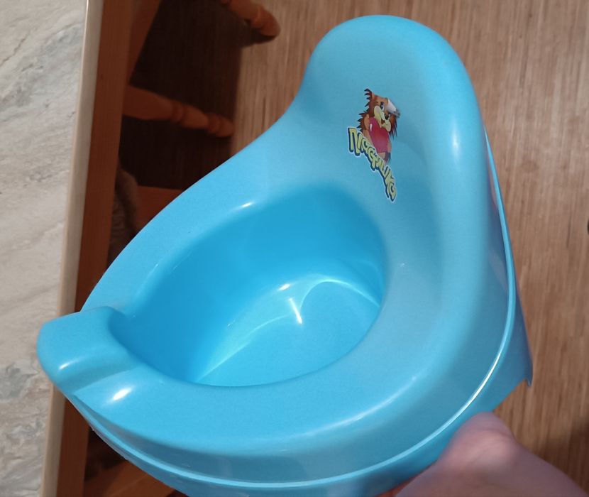 Продам детский горшок