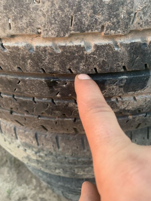 Продам летние шины на 18