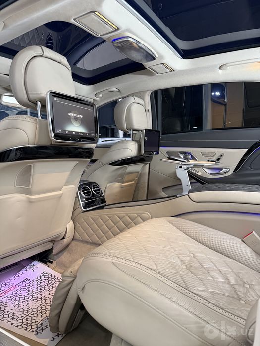 Mercedes Benz W222 S600 V12 Maybach