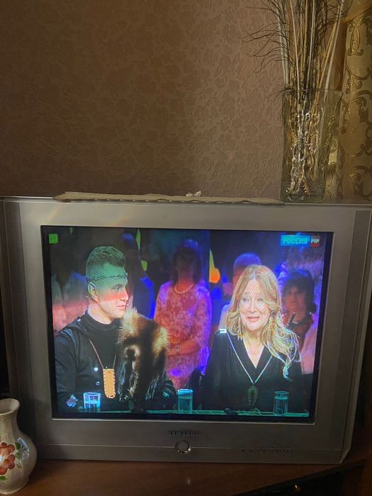 Телевизор самсунг