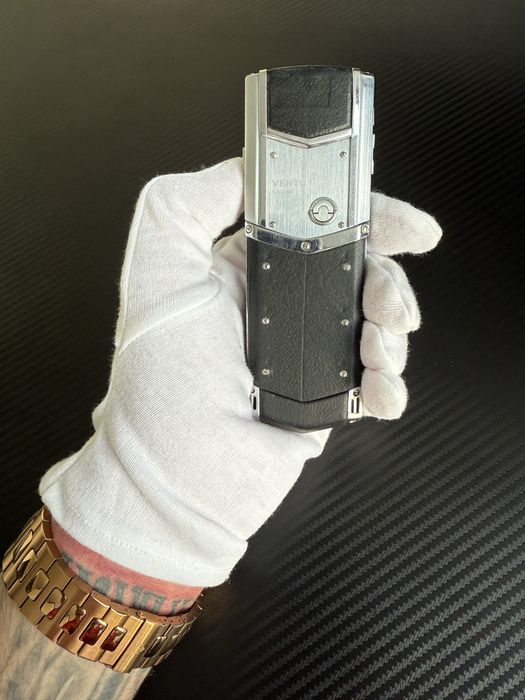 Vertu Signature V