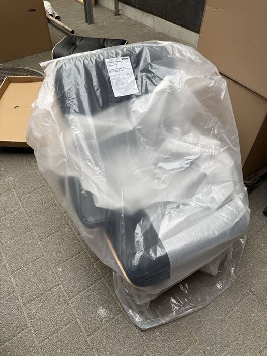 Fotoliu și otoman Vitra Eames 2025