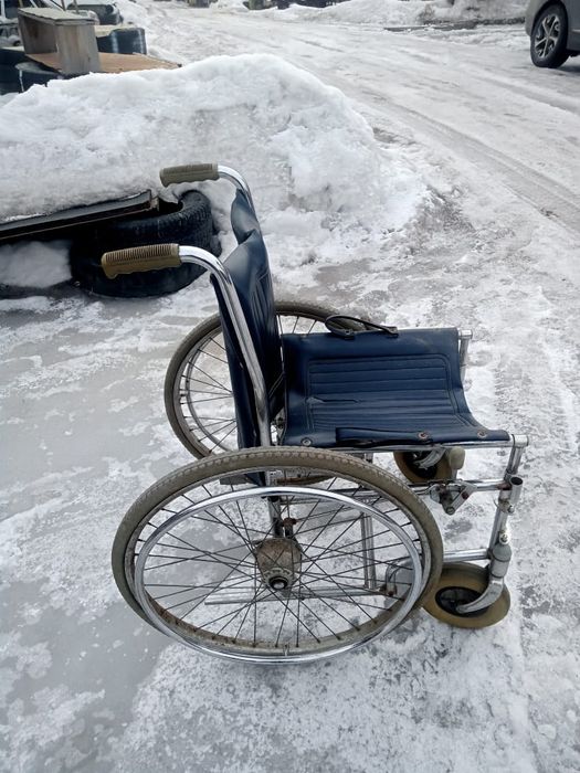 Продам коляску инвалидную.