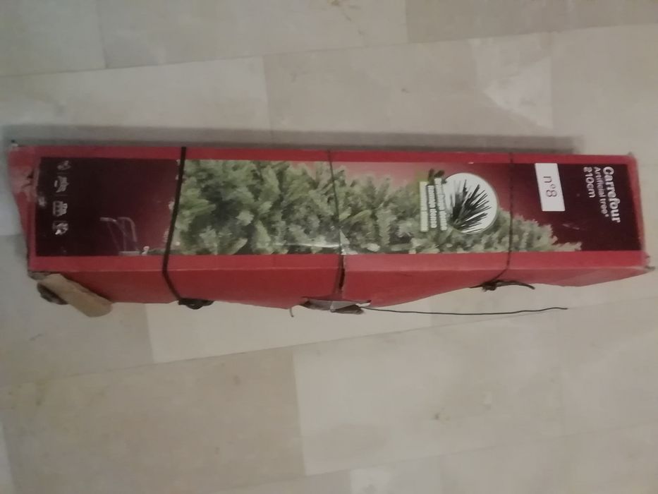 Brad artificial 210cm