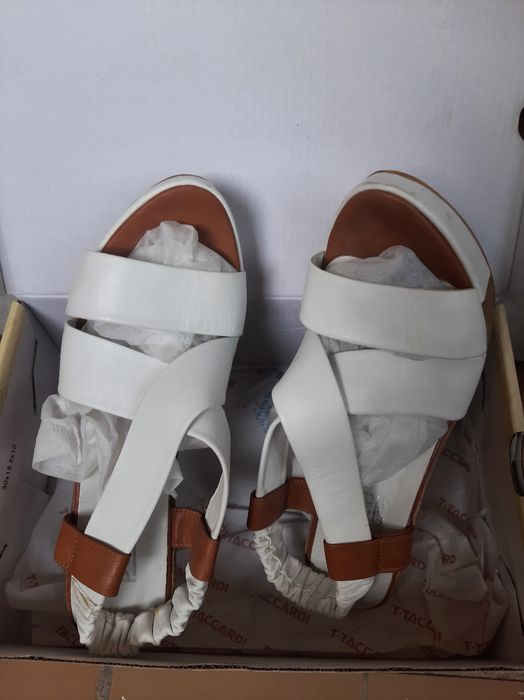 Распродажа женской обуви