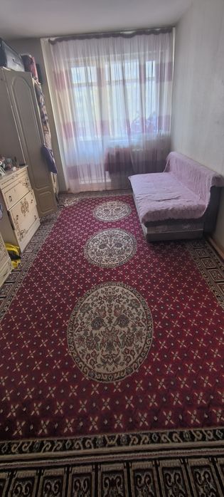 Подселениеге 1 кыз керек