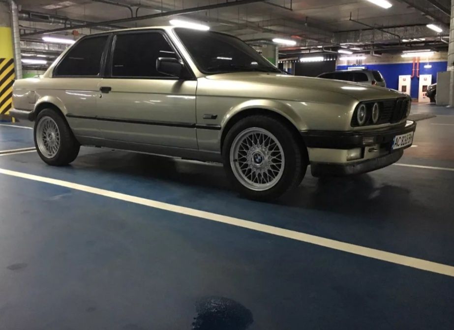 Продам диски оригинал р16 размер 4/100