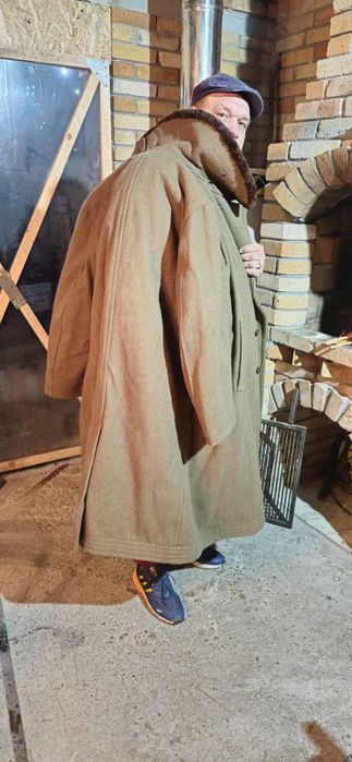 Șuba manta militara lunga  cu blana de oaie noua