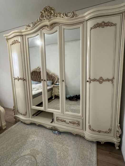 Спальная гарнитура