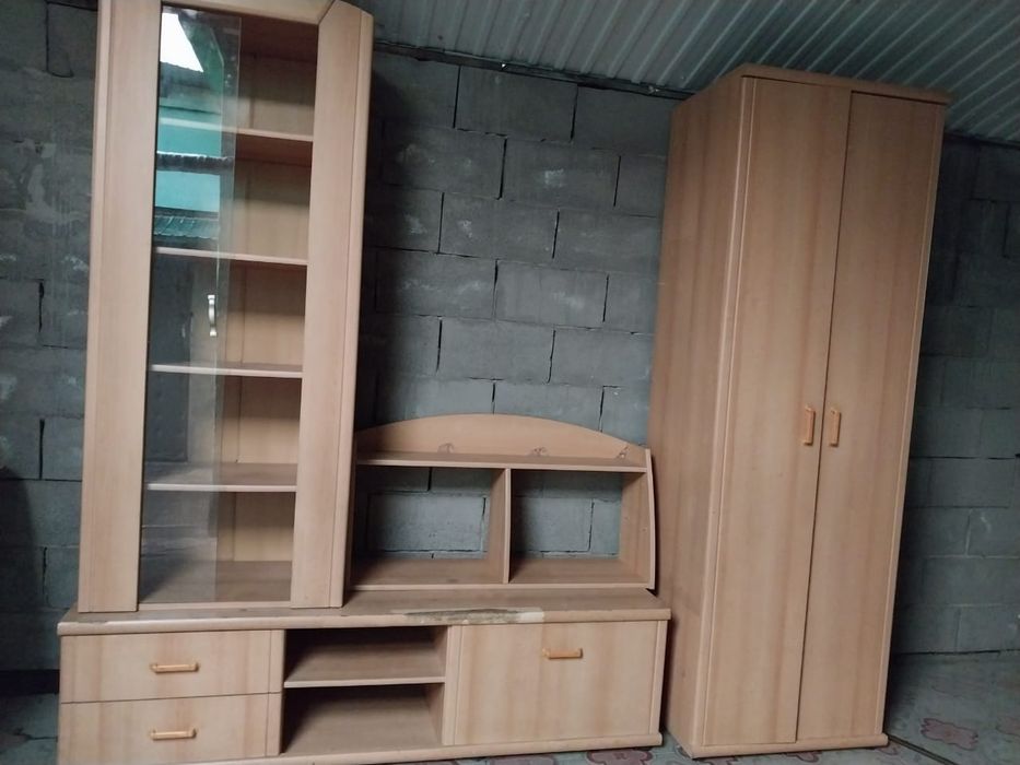 Горка и шкаф продается