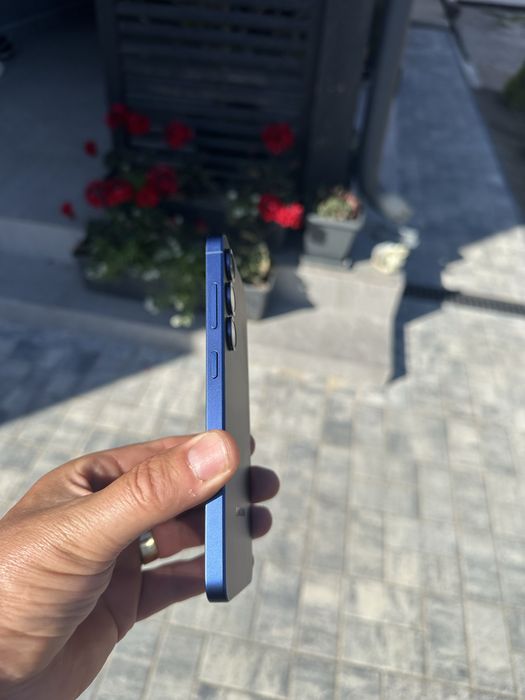 Samsung Galaxy S 25