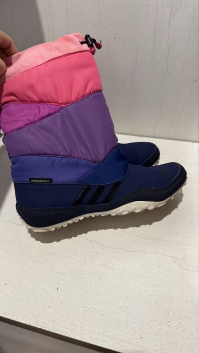 Продам дутышы Adidas