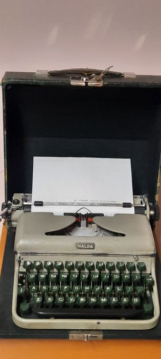 Mașină de scris Halda impecabilă