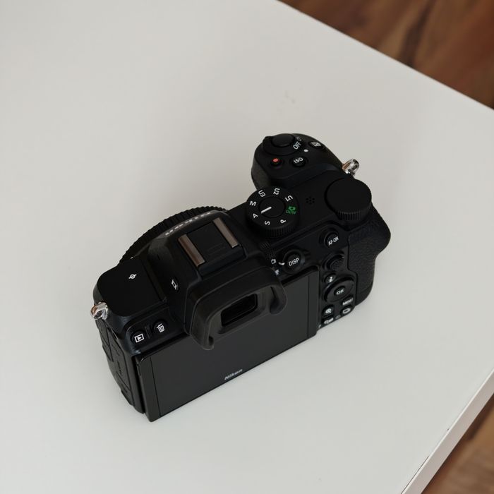 Nikon Z5, 27.000 cadre, stare impecabilă