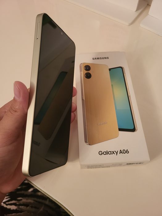 Samsung Galaxy A06 золотистый