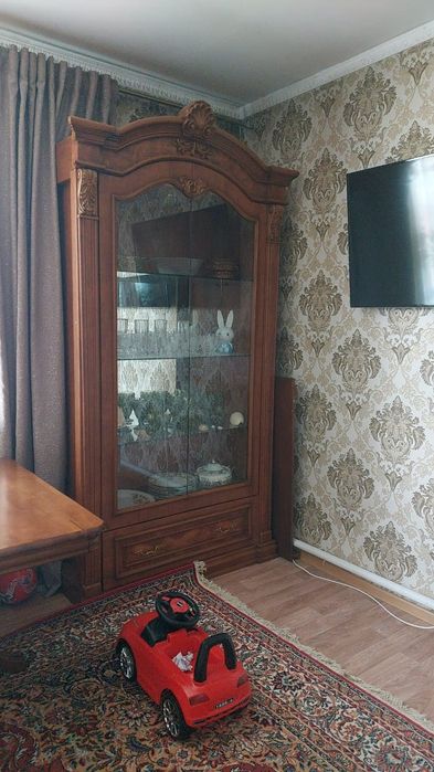 Продам мебель дерево.