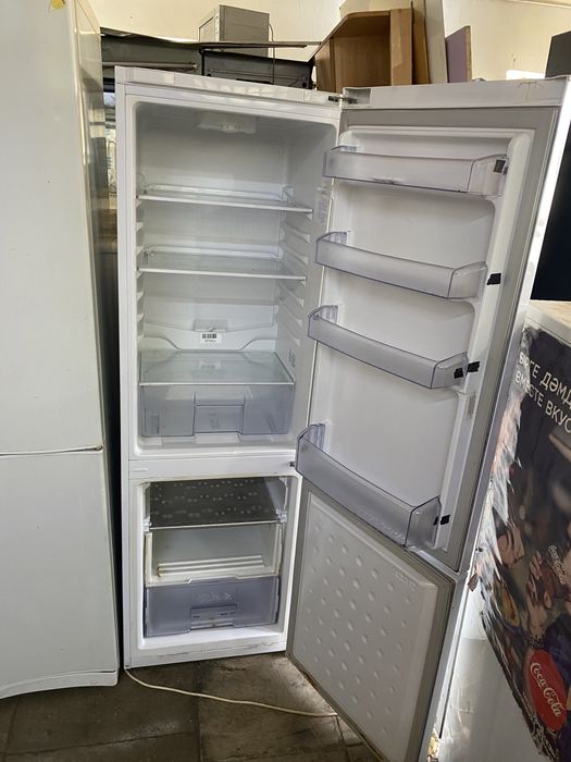Продам холодильник