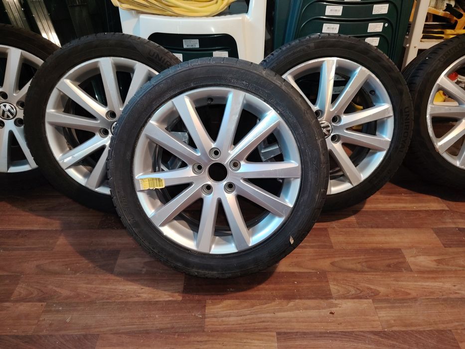 Продавам 5 Гуми Uniroyal с джанти към тях