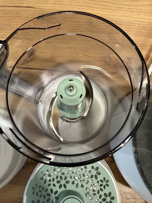 Philips Avent 4 в 1 – Уред за приготвяне на бебешка храна