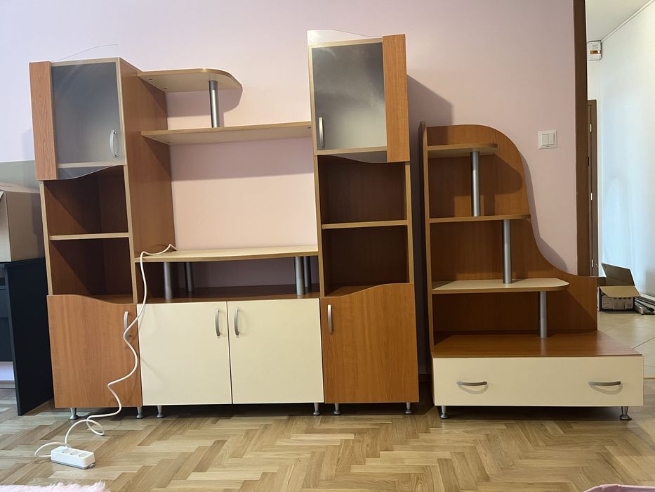 Холна секция от две части