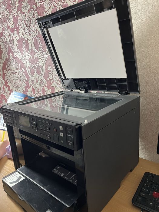 Принтер, ксерокс, сканнер canon MF4780w