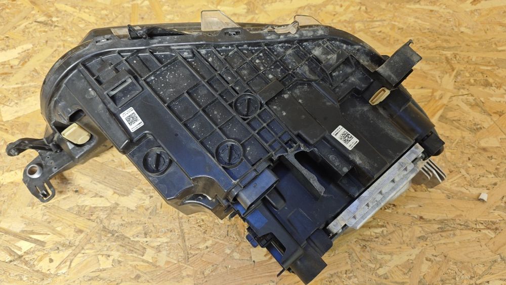 Ляв фар за Фолксваген Т рок  Volkswagen T Roc   I.Q LED  2ga a11