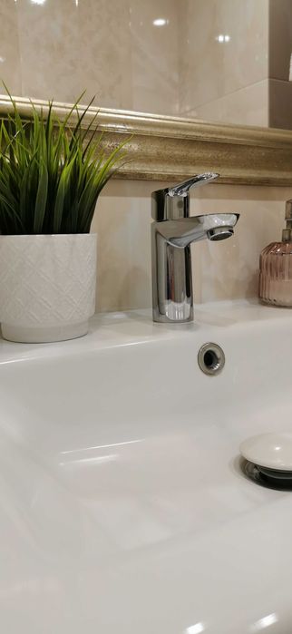 Chiuveta Arthema Vela CeraStyle cu baterie Grohe