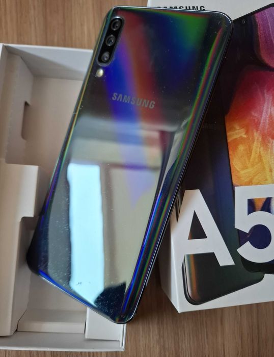 телефон Samsung A50