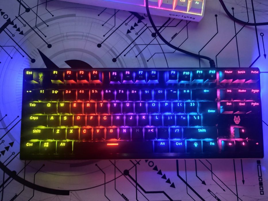 Vând tastatura a+ k74