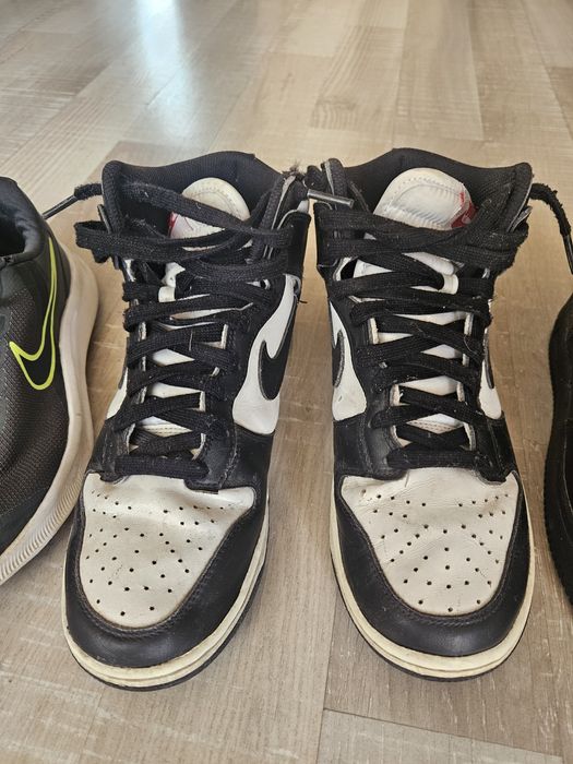 Маратонки Nike..
