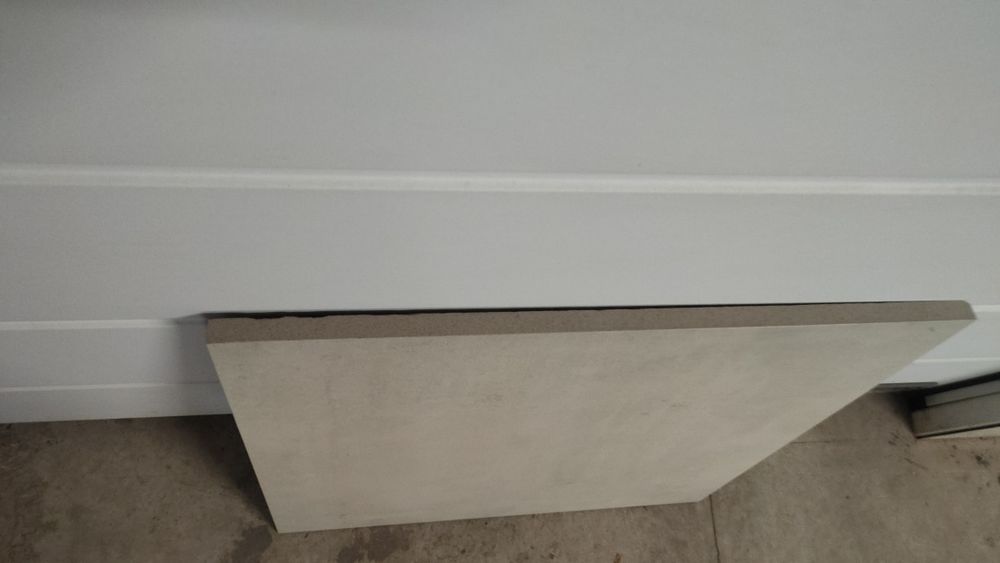 Продавам гранитогрес за двоен под 2см дебелина