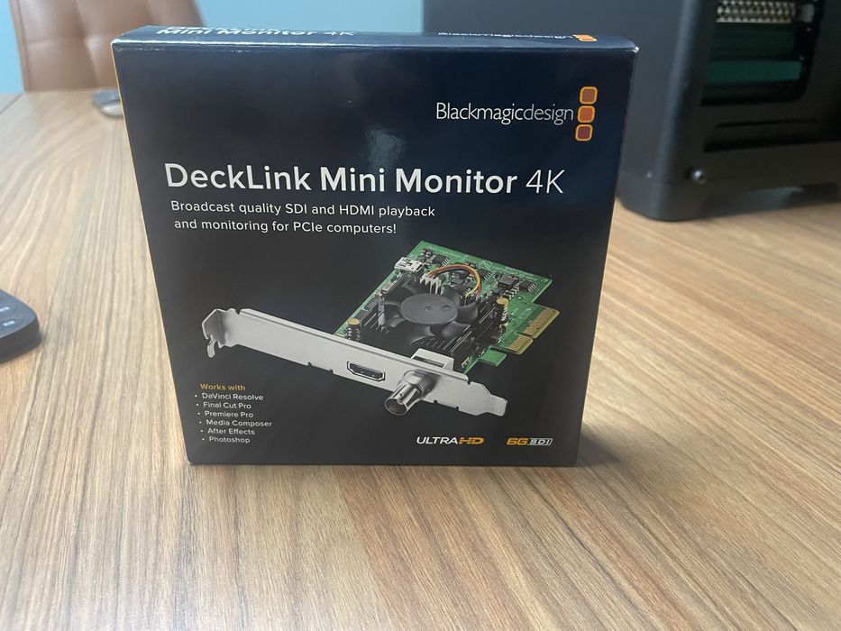 Blackmagic mini monitor 4K