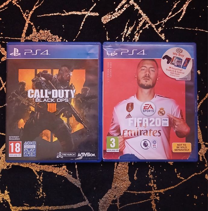 Playstation 4 + Две Игри