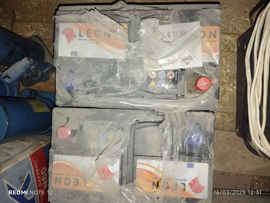 Akumlyatr sotiladi zaryadnik bn