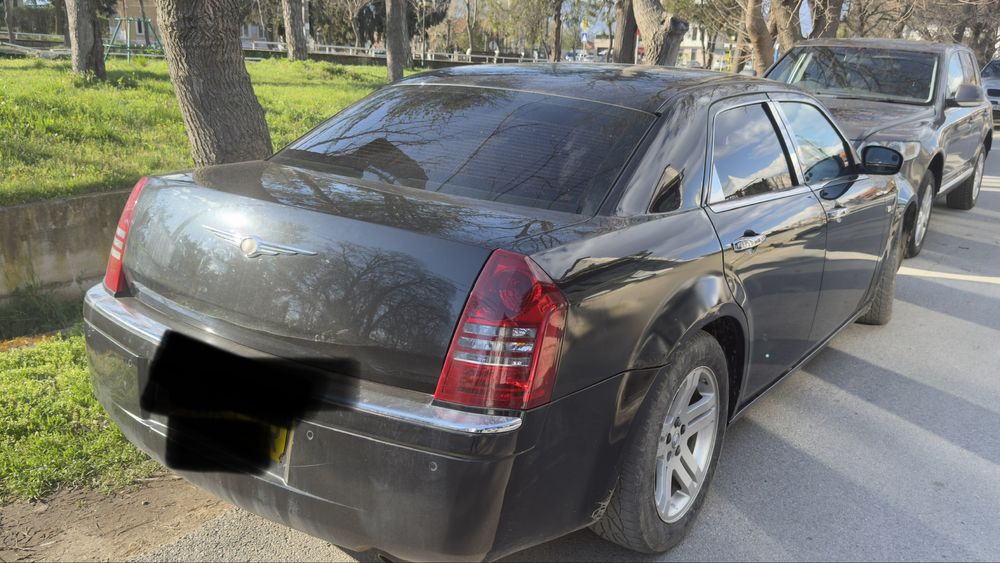 СПЕШНО  crysler c300