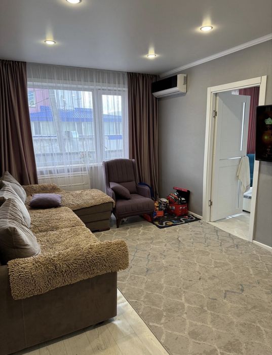 Срочно продам 3 комн. район Рахмет