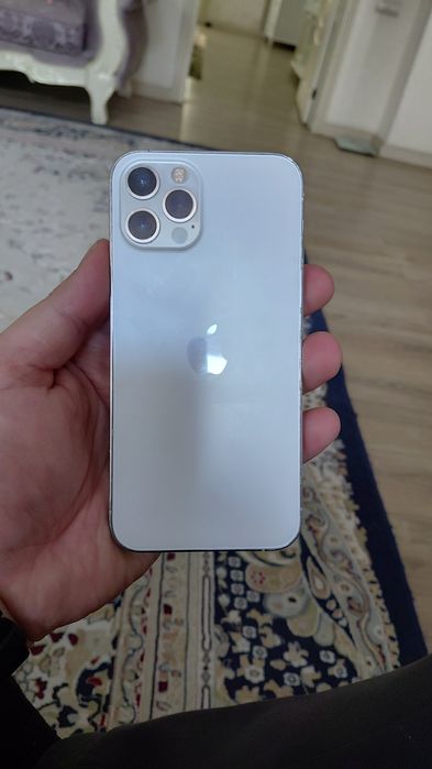 продам телефон iphone 12 pro