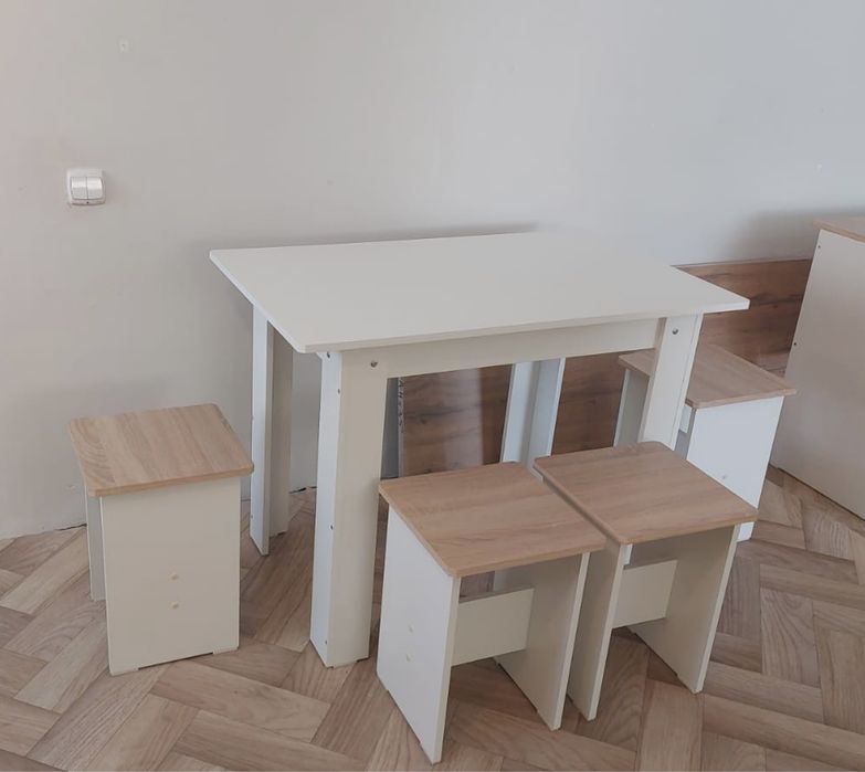 Продам стол 25 000 тенге