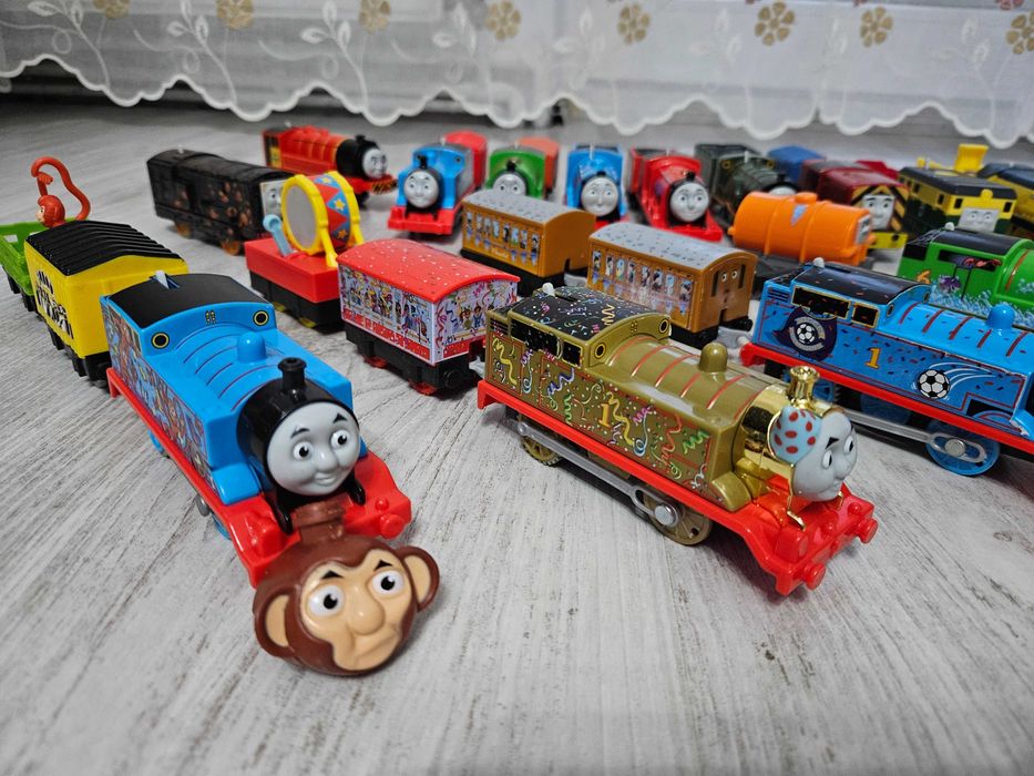 Thomas & friends: Diverse trenuri motorizate