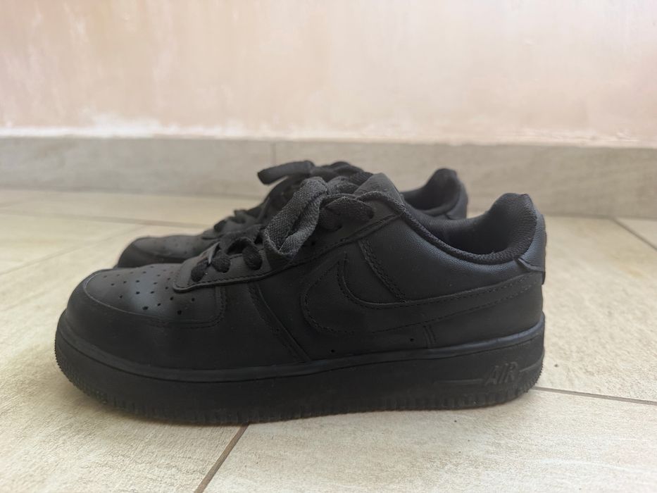 Маратонки Nike .