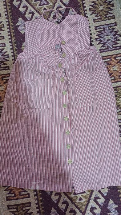 Женская одежда, разгрузка