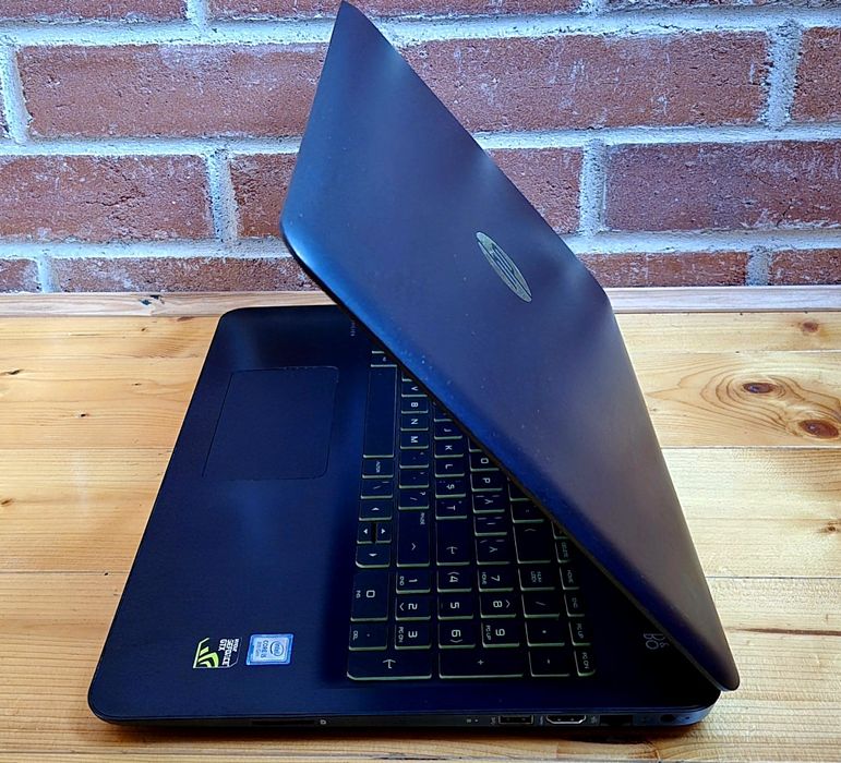 Laptop gaming Hp i5 8th 16GB RAM  GTX SSD