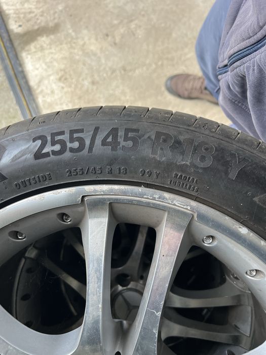 255/45/18 Летни гуми и джанти 4 бр